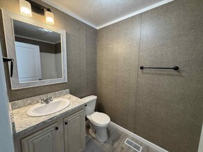 1236 N Oaklane Rd in Springfield, IL - Building Photo - Building Photo