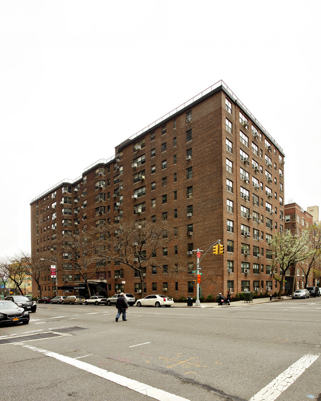 1700 York Ave at East 89th in New York, NY - Building Photo - Building Photo