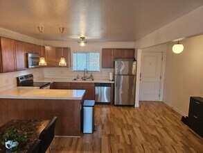 1012 S 27th St in Tacoma, WA - Building Photo - Building Photo