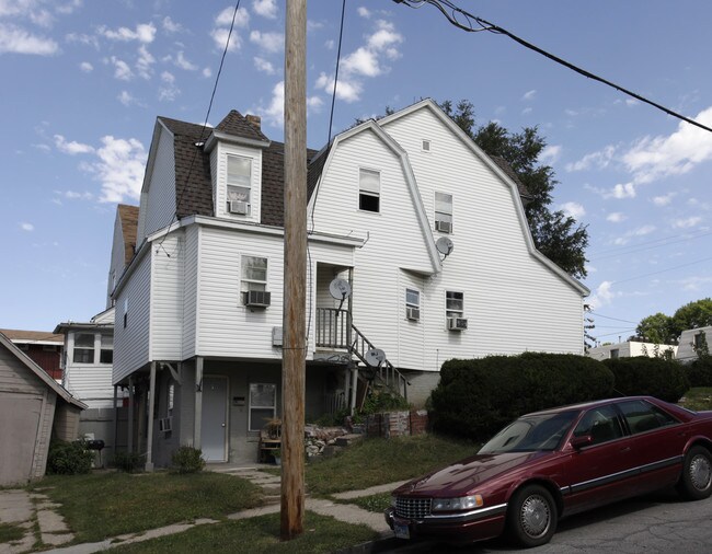 546 S 30th St in Omaha, NE - Foto de edificio - Building Photo