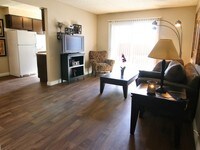 Building Photo - Enclave Apartments in Las Vegas, Nevada