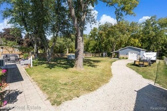 4111 S State Rd in Davison, MI - Building Photo - Building Photo
