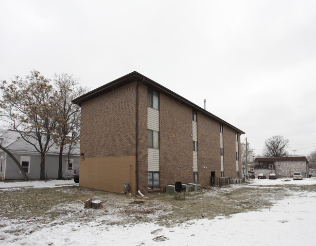 616 S 19th St in Lincoln, NE - Foto de edificio - Building Photo