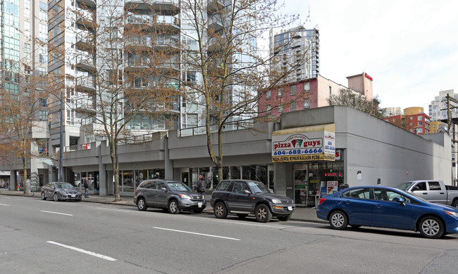 746 Davie St in Vancouver, BC - Building Photo - Building Photo