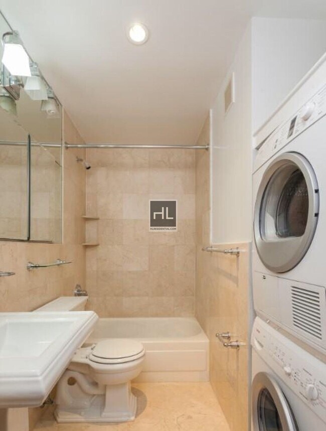 42 Avenue B