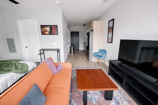 4647 Dodge St, Unit SI ID1534942P in Omaha, NE - Building Photo