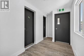 206 Wellington St in Wallaceburg, ON - Building Photo - Building Photo