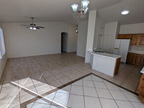 8908 W Highland Ave in Phoenix, AZ - Building Photo - Building Photo