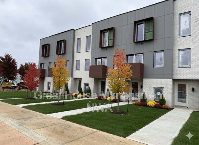 property at 842 SE 8th St