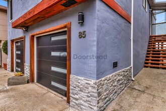 85 Mira Vista Ct in Daly City, CA - Foto de edificio - Building Photo