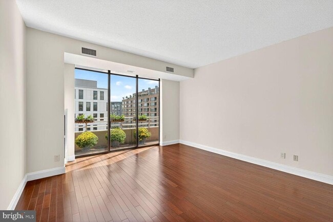 property at 1200-1200 23rd St NW