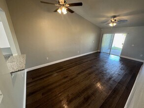 375 Greenwich Ct in Poinciana, FL - Building Photo - Building Photo