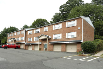 Pine Crest Apartments in Milford, NJ - Building Photo - Building Photo