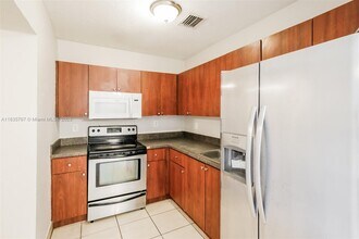 3321 NW 177th Terrace in Miami Gardens, FL - Building Photo - Building Photo