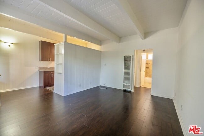 property at 451 S Oakhurst Dr