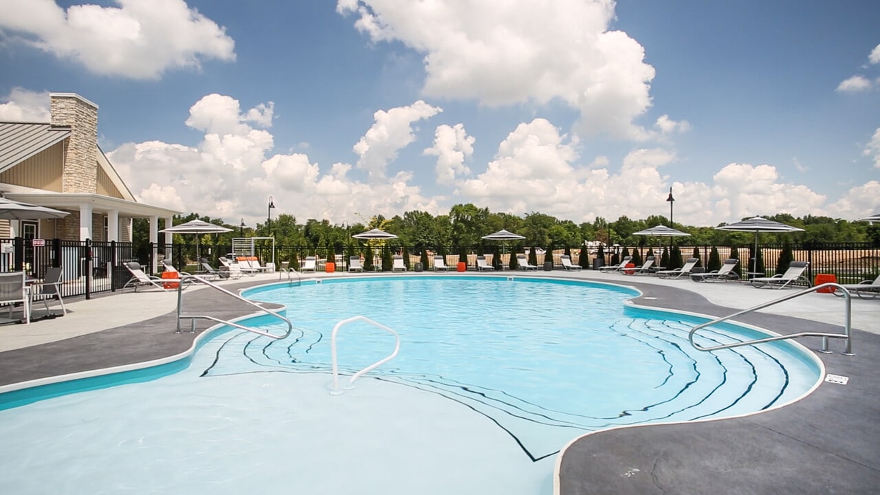 Orange Grand Communities in Lewis Center, OH - Building Photo