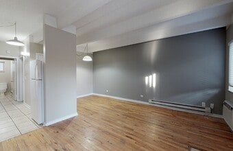 150 S Washington St in Denver, CO - Building Photo - Interior Photo