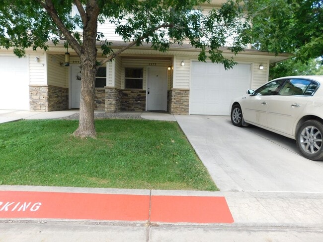 2473 Theresea Ln
