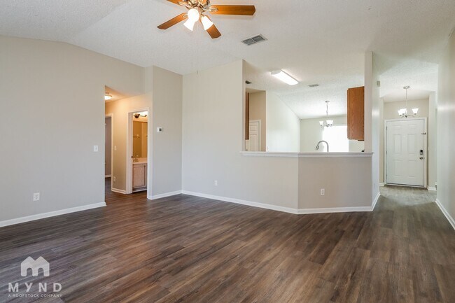 2558 Glenfield Dr in Green Cove Springs, FL - Building Photo - Building Photo