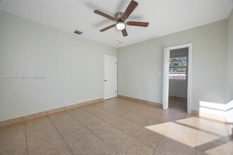 2525 N 23rd Ave in Hollywood, FL - Building Photo - Building Photo