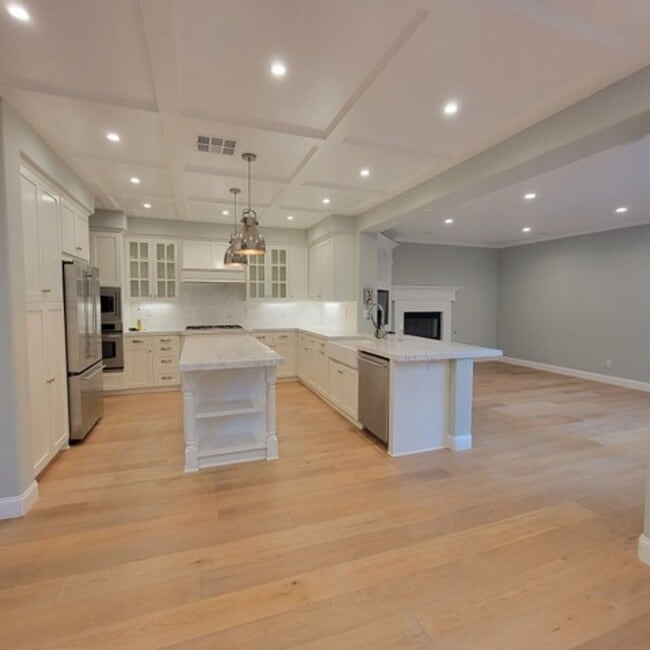 2640 Garden House Rd in Carlsbad, CA - Building Photo - Building Photo