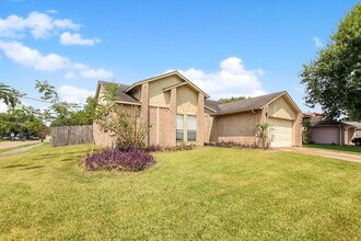 16158 Coyridge Ln in Houston, TX - Building Photo - Building Photo