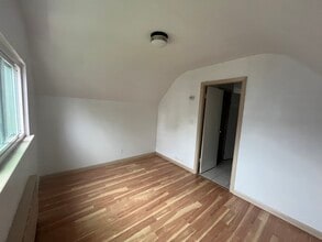 14206 115th Ave, Unit 2 in Jamaica, NY - Building Photo - Building Photo