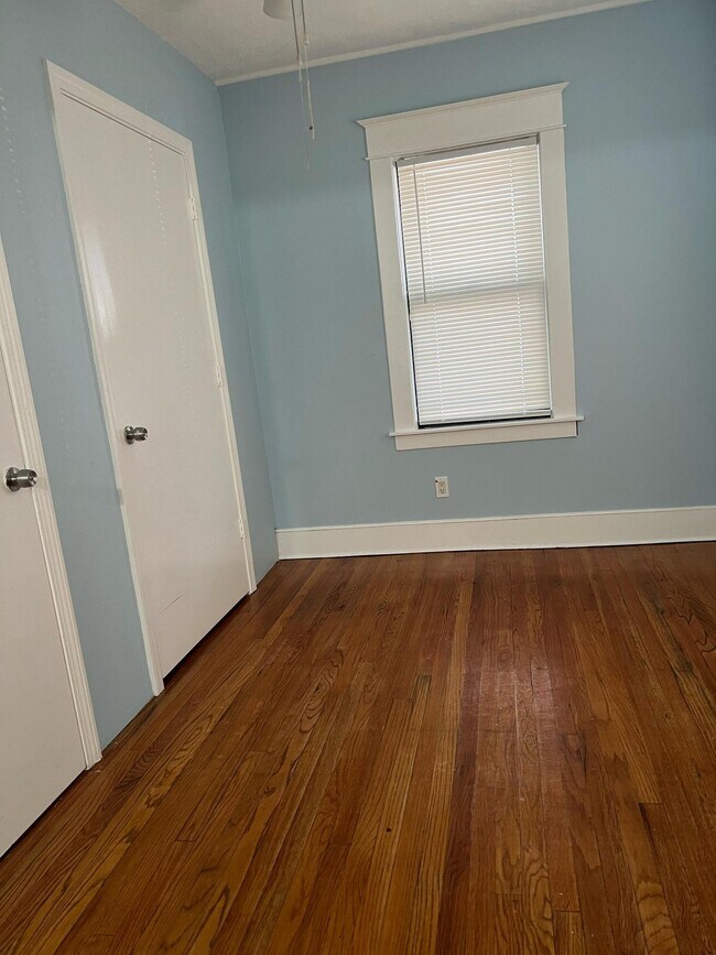 112 Malden St, Unit 1 in Springfield, MA - Building Photo - Building Photo