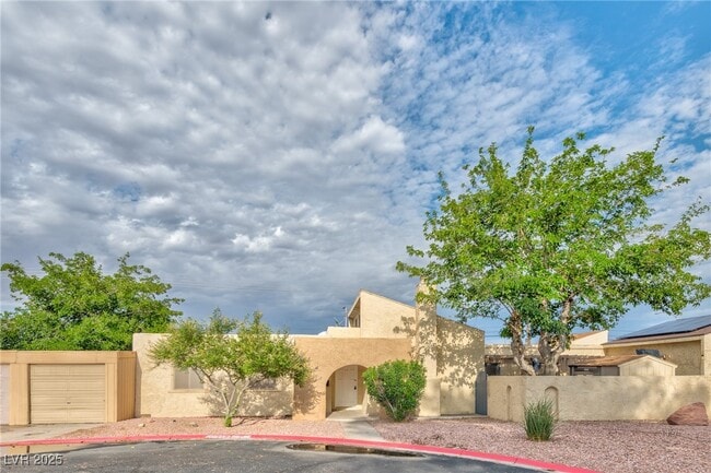 property at 4308 E Gretna Green Ct