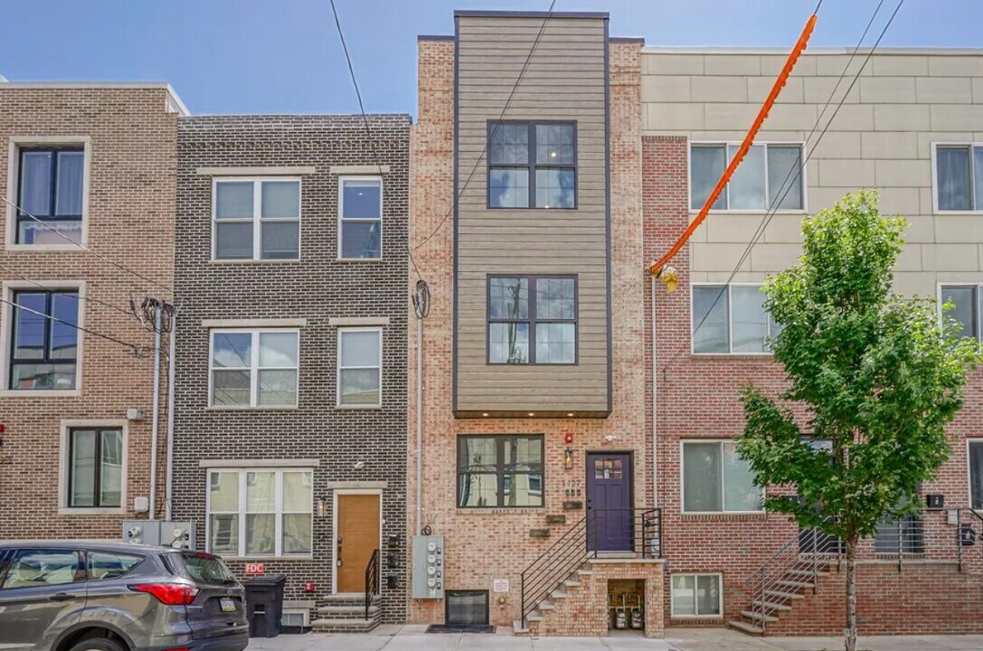 1220 S 20th St in Philadelphia, PA - Building Photo