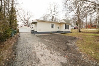 407 Knox Ave in Vine Grove, KY - Building Photo - Building Photo
