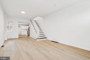 2508 N Sartain St in Philadelphia, PA - Building Photo