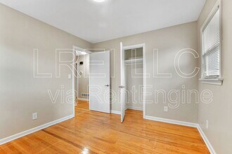 2710 Oregon Ave in Louisville, KY - Building Photo - Building Photo