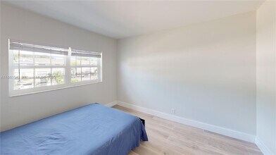 1825 SW 81st Terrace in Davie, FL - Building Photo - Building Photo