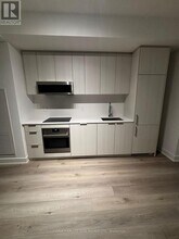 308 Jarvis St in Toronto, ON - Building Photo - Building Photo