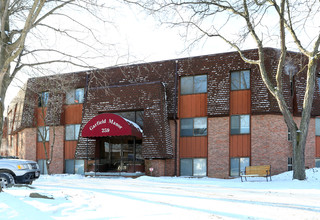 Garfield Manor Apartments in Warren, OH - Building Photo - Building Photo