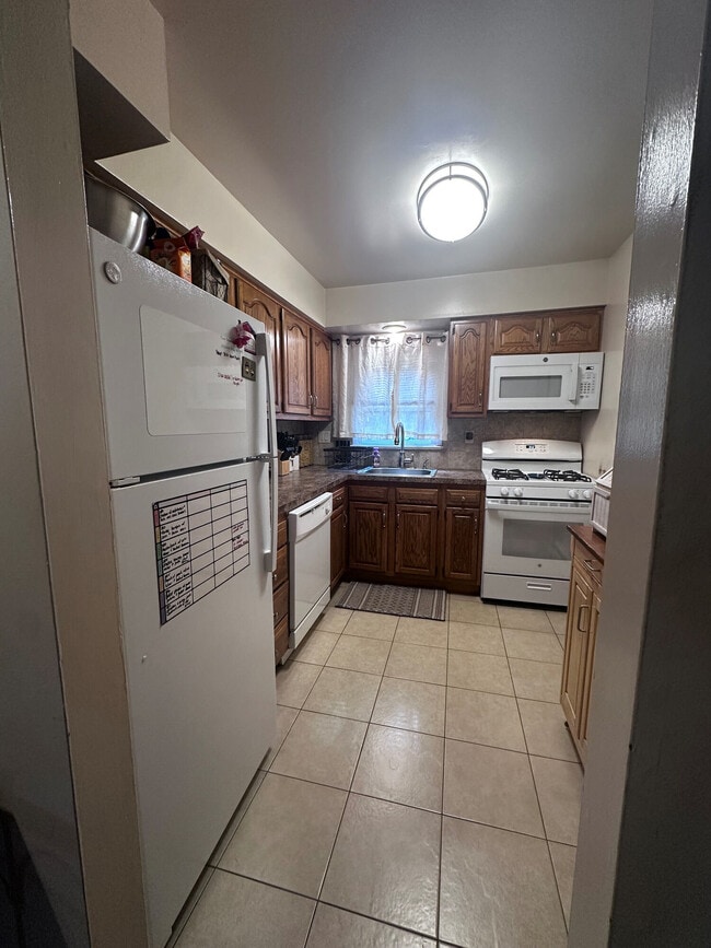 Waterway Apartments, LLC in Point Pleasant, NJ - Foto de edificio - Building Photo