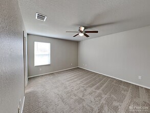 8718 Segura Wy in San Antonio, TX - Building Photo - Building Photo