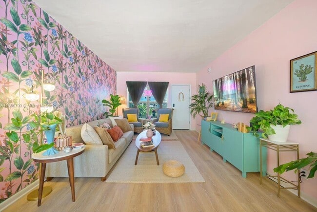 315 Van Buren St in Hollywood, FL - Building Photo - Building Photo