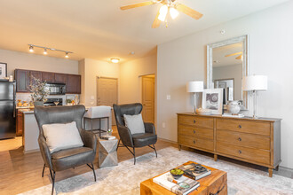 The Wyatt At Presidio Junction in Fort Worth, TX - Building Photo - Interior Photo