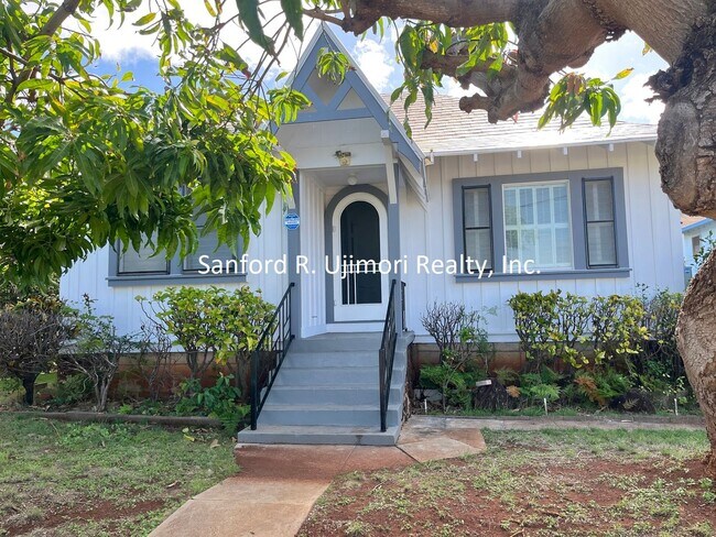 property at 717 6th Ave