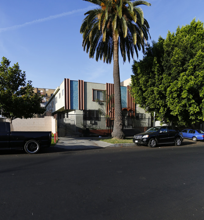 3036 Leeward Ave in Los Angeles, CA - Building Photo