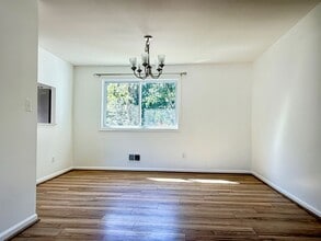 7799 Fox Ct in Pasadena, MD - Building Photo - Building Photo