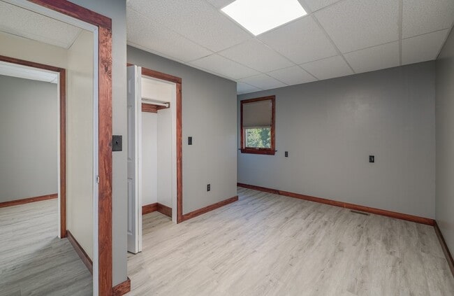 property at 20 Mutton Hill Rd