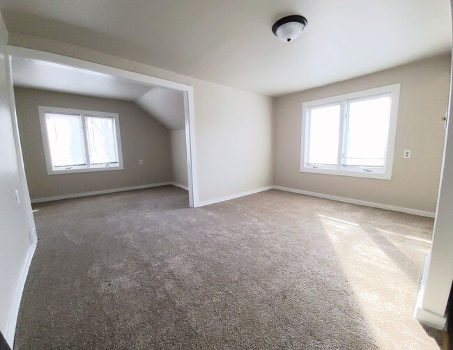 233 S 67th St, Unit 233A in Milwaukee, WI - Foto de edificio - Building Photo