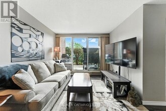 36 Hayhurst Rd in Brantford, ON - Building Photo - Building Photo