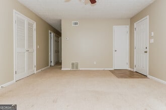 4461 Rex Rd in Rex, GA - Building Photo - Building Photo