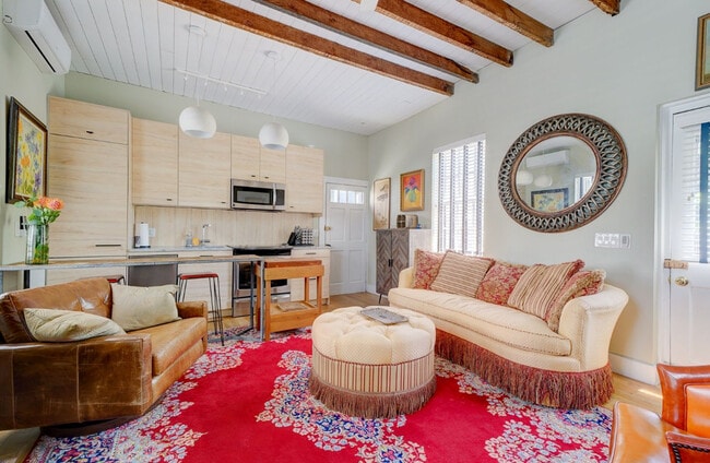 property at 416 S Front St