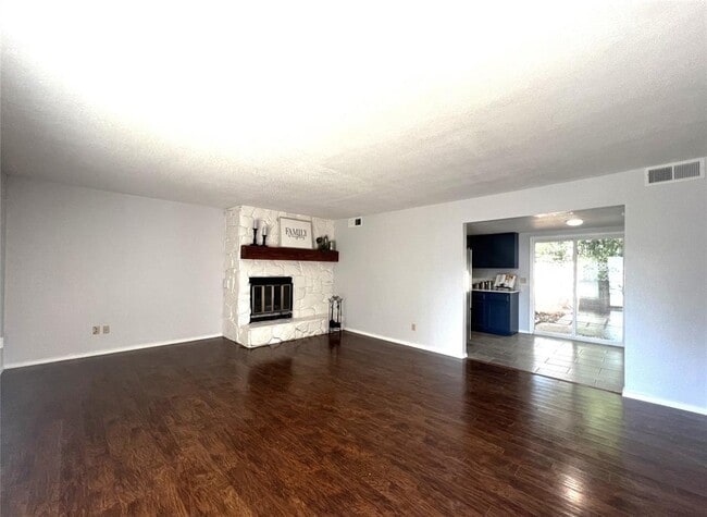 421 Dauphin Ave in Edmond, OK - Building Photo - Building Photo