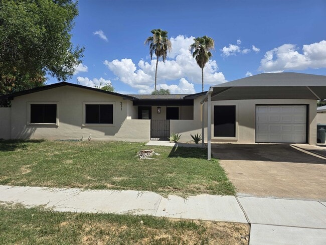 property at 211 Esperanza Dr
